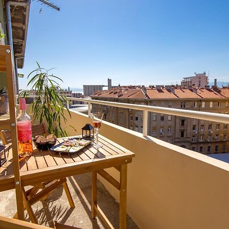 Balcony Apartment Pampas غييكا المظهر الخارجي الصورة