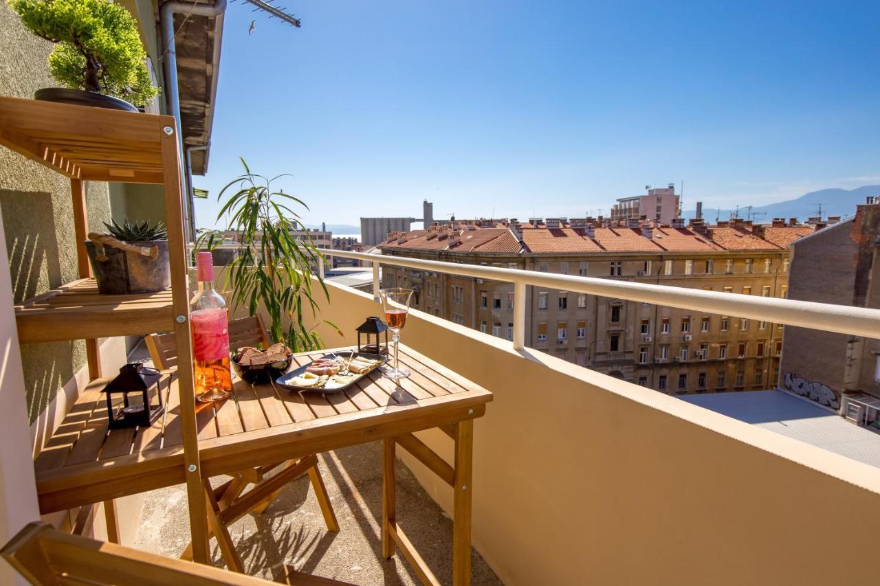 Balcony Apartment Pampas غييكا المظهر الخارجي الصورة